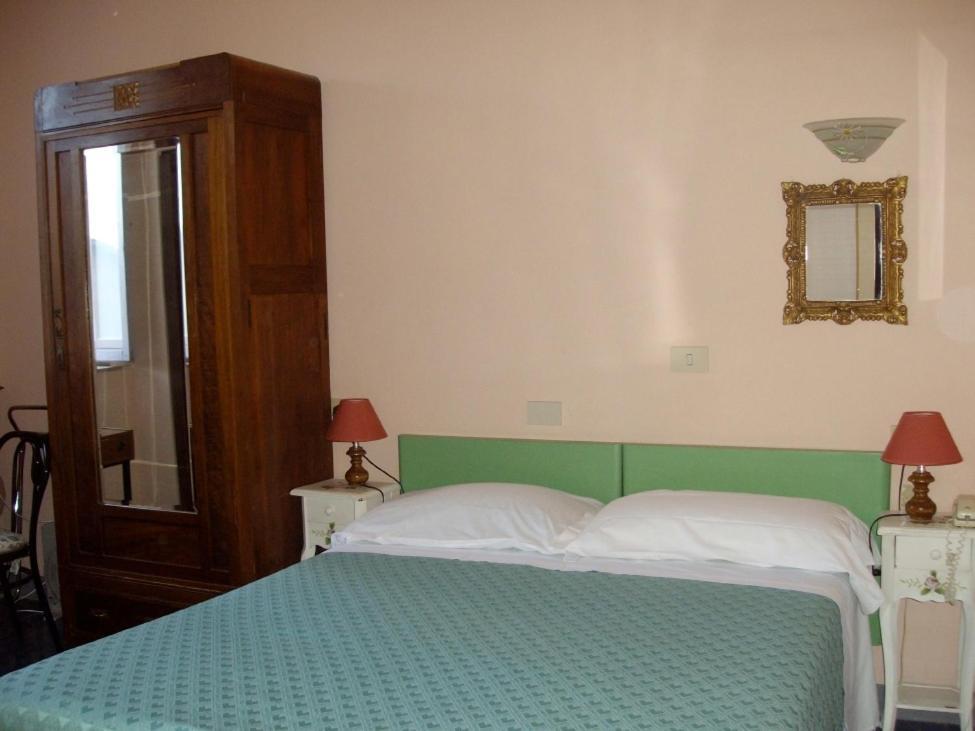 Albergo Anna Perugia Exterior foto
